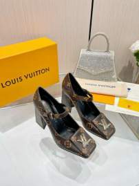 Picture of Louis Vuitton Shoes _SKULVsz35-419cmmnf036313582